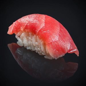 Суши с тунцом